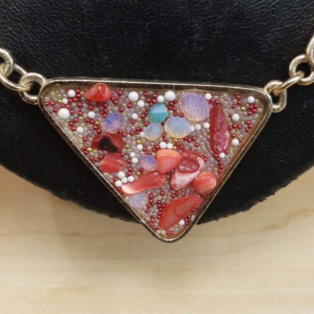 Gold Tone "Shell" Necklace - Picture 3 of 6